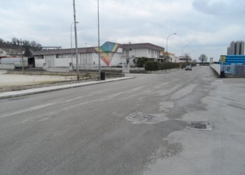 Foto 19 - Capannone Viale America
 
8, Magliano di Tenna - foto 18