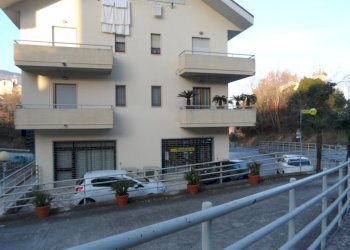 Foto 3 - Commercial Premises Piazza Luigi Dari, Folignano - photo 3