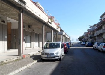 Foto 1 - Commercial Premises Via delle lancette
23-25, Martinsicuro - photo 1
