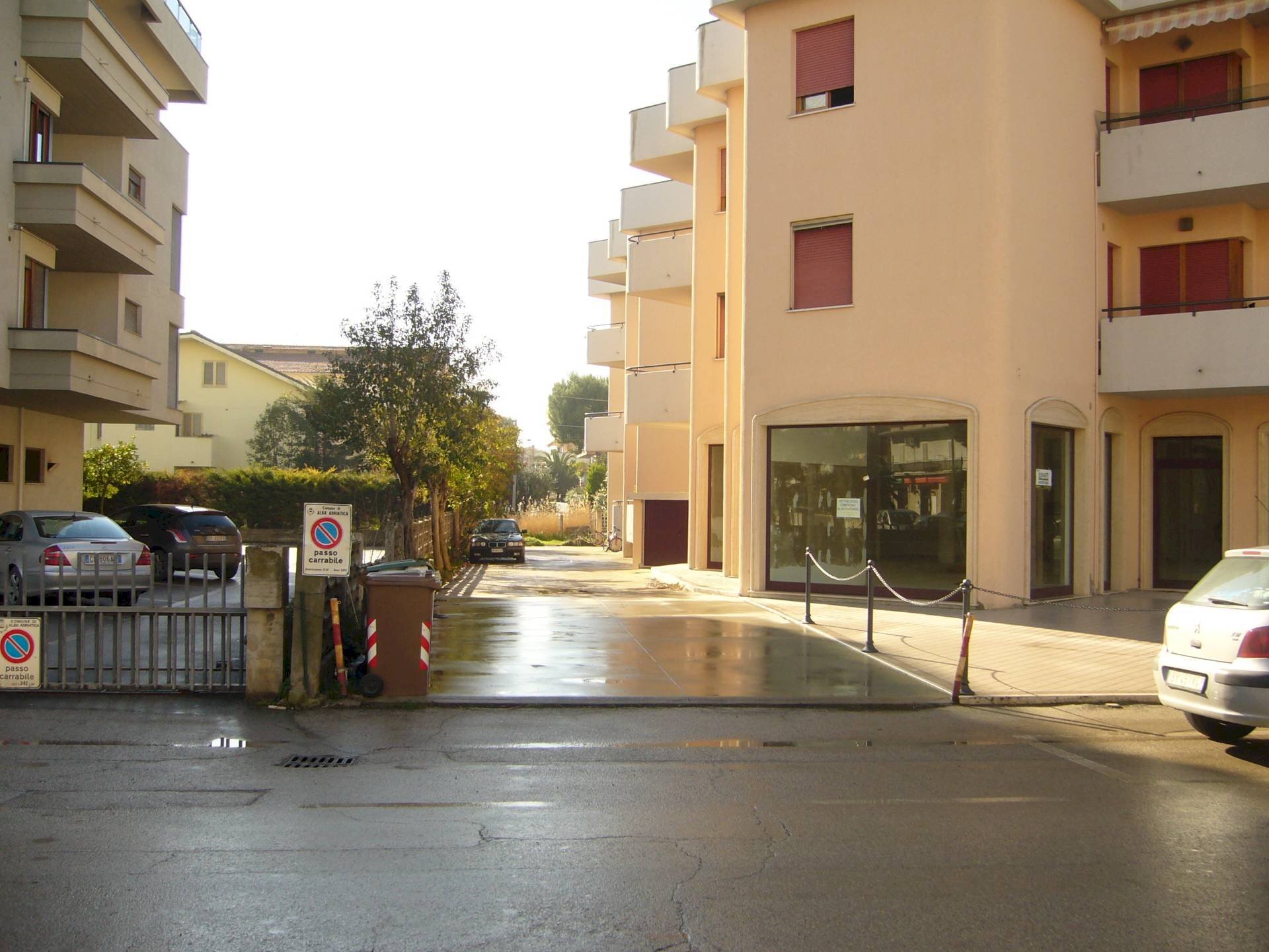 Foto 2 - Locale Commerciale Via Mazzini, Alba Adriatica - foto 2