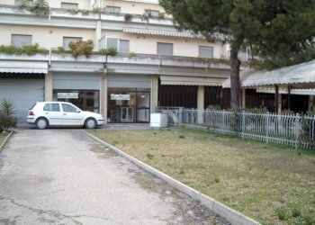 Foto 2 - Commercial Premises Via Taormina, Martinsicuro - photo 2