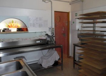 Foto 16 - Commercial Premises Piazza L. Dari
37, Folignano - photo 16