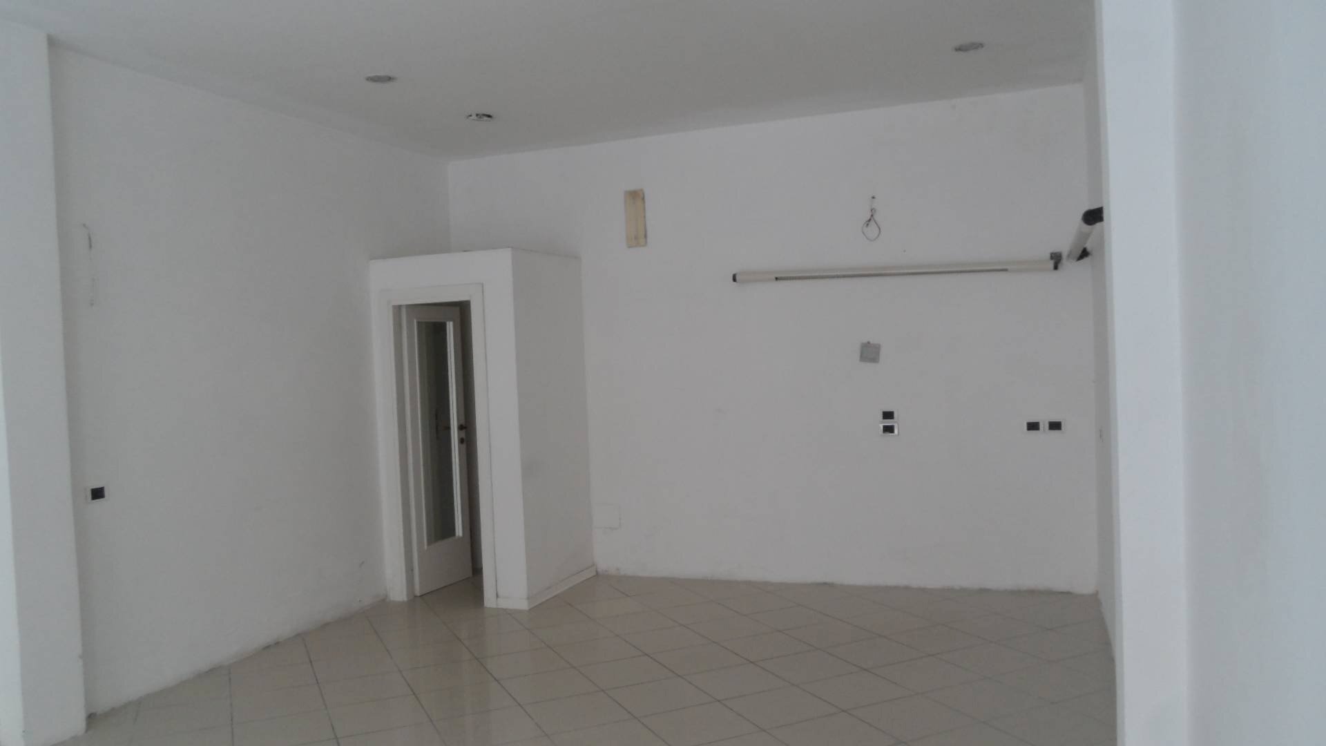 Foto 3 - Locale Commerciale Via Risorgimento, San Benedetto del Tronto - foto 3