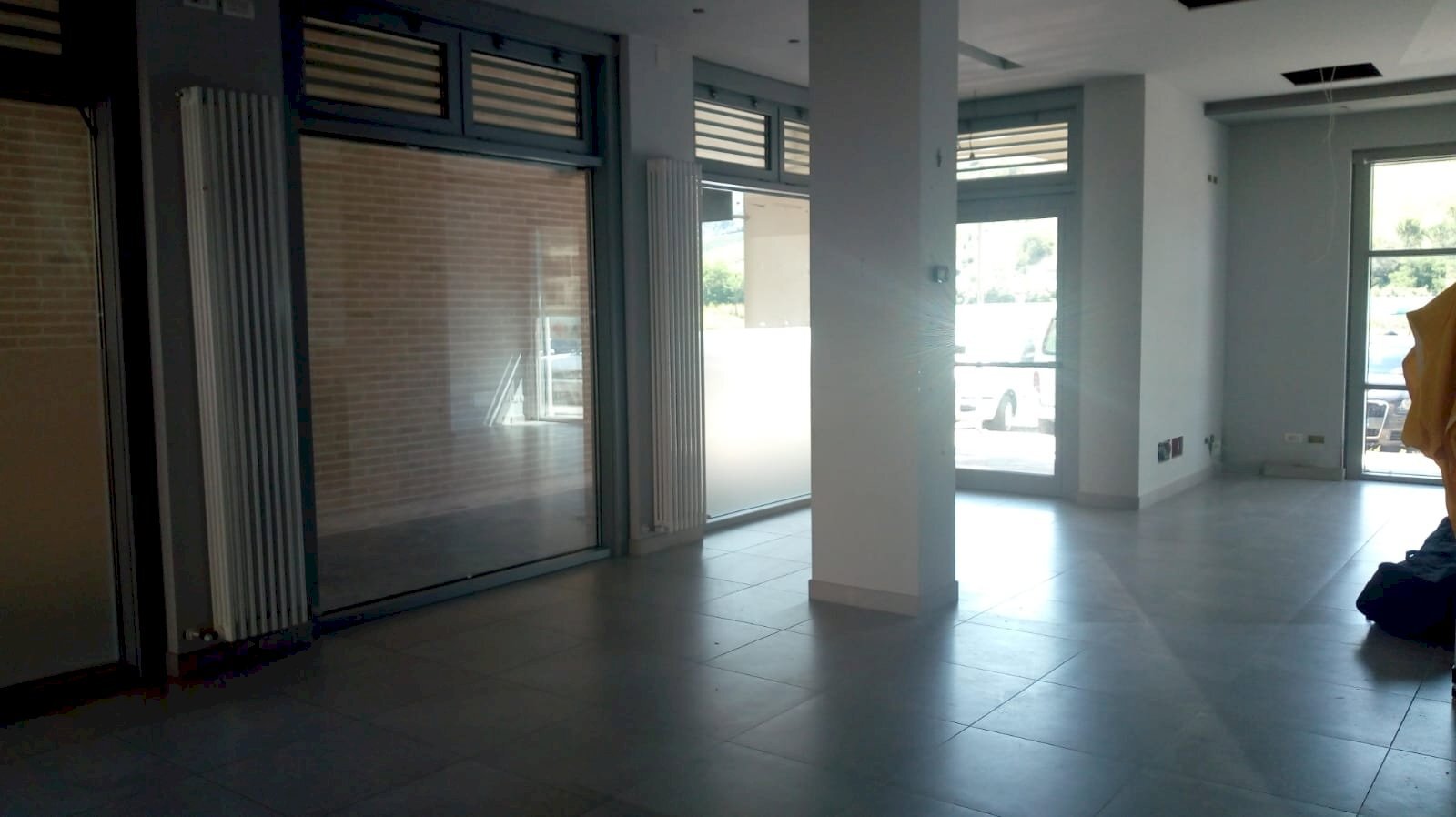 Foto 1 - Locale Commerciale Contrada Cabiano, Ripatransone - foto 1