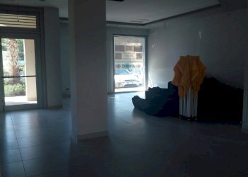 Foto 2 - Locale Commerciale Contrada Cabiano, Ripatransone - foto 2