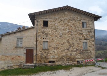 Foto 1 - Independent house Via Roma Frazione Capolavilla, Folignano - photo 1