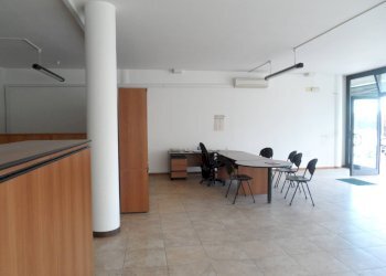 Foto 2 - Locale Commerciale Via San Giacomo, Monteprandone - foto 2