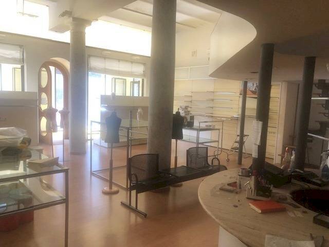 Foto 1 - Commercial Premises Via Nazario Sauro, San Benedetto del Tronto - photo 1