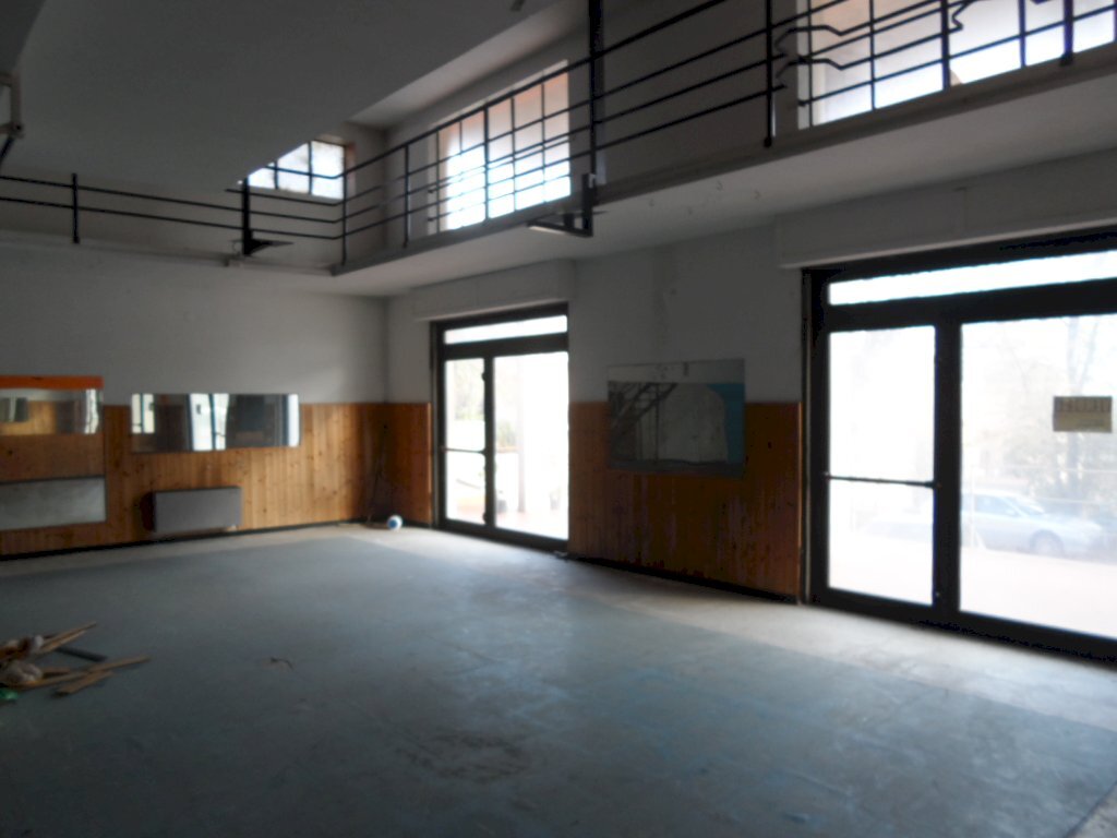 Foto 1 - Magazzino Via Pietro Mascagni
 
12, Grottammare - foto 1