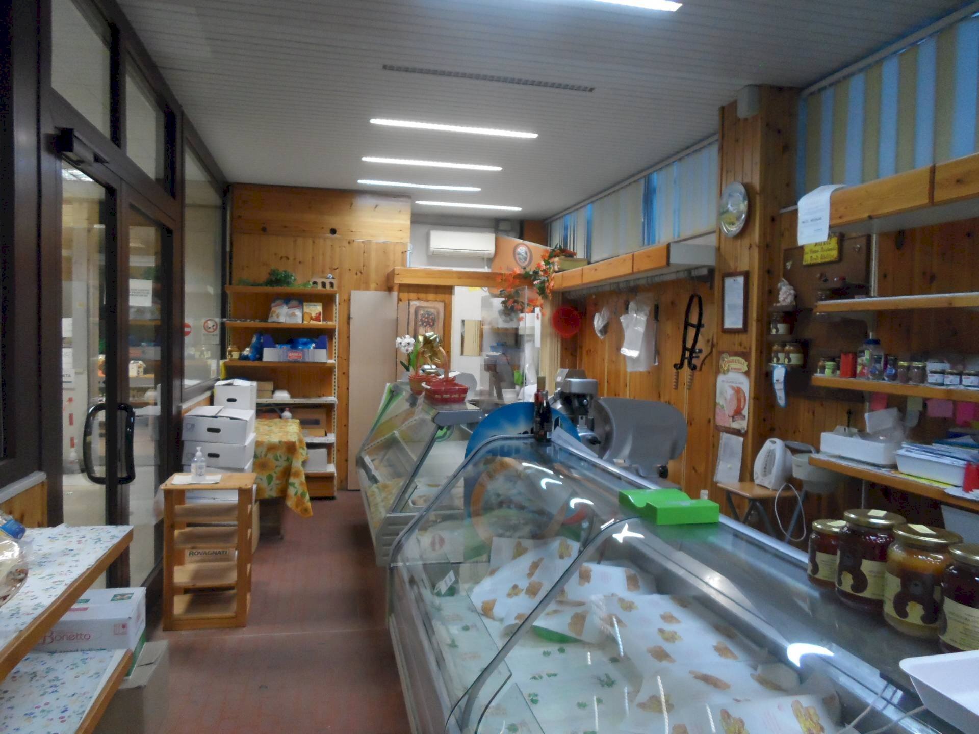 Foto 2 - Commercial Activity Viale  De Gasperi, San Benedetto del Tronto - photo 2