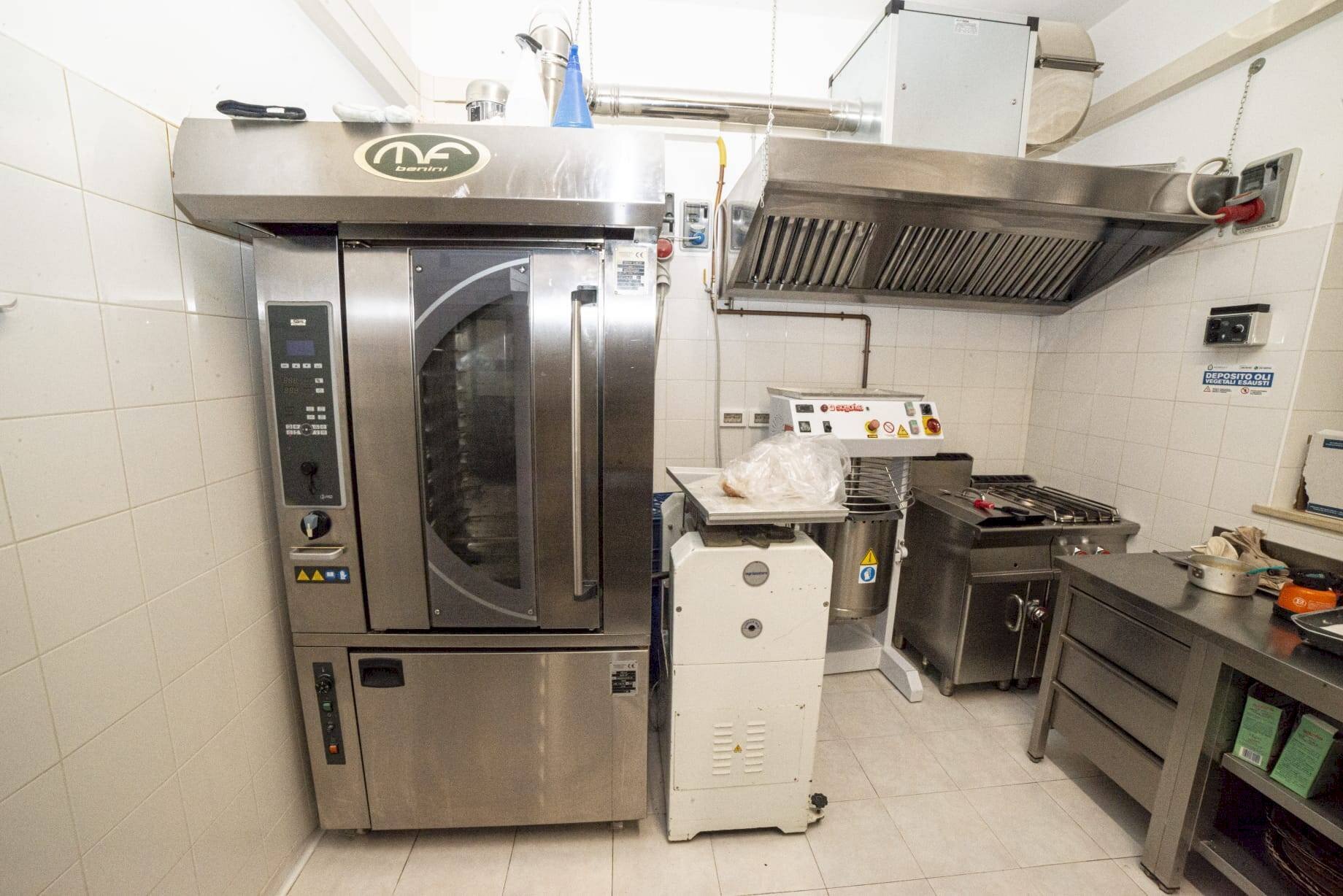 Foto 2 - Bar Tavola Calda - Fredda Via Alcide De Gasperi, Cupra Marittima - foto 2