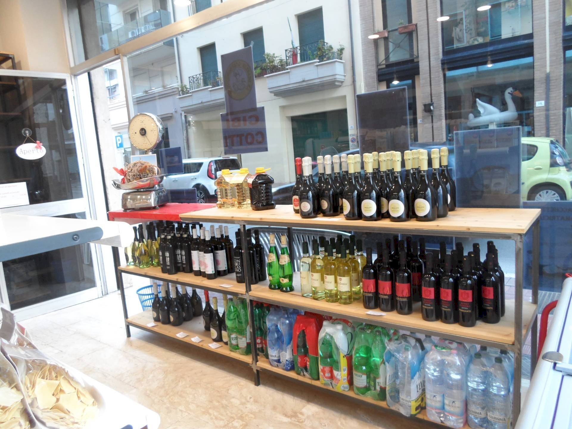 Foto 2 - Attività Commerciale Via Laureati, Grottammare - foto 2