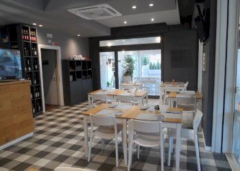 Foto 1 - Commercial Activity Via del Mare, San Benedetto del Tronto - photo 1