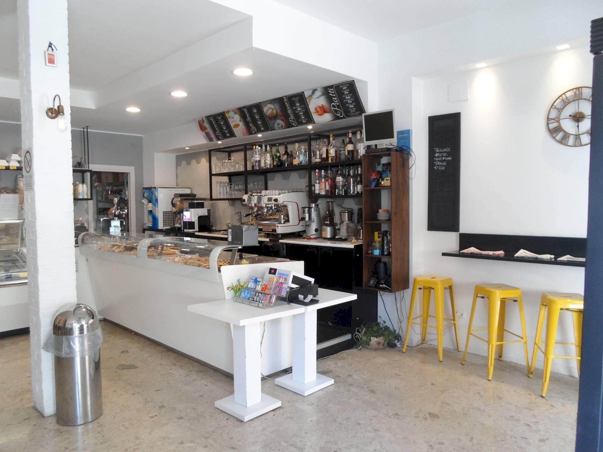 Foto 3 - Cafeteria - Cold Bar Via Vittorio Emanuele II
16, Spinetoli - photo 3