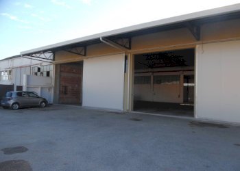 Foto 1 - Capannone Via Val Tiberina, San Benedetto del Tronto - foto 1