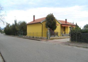 Foto 1 - Independent house Strada Provinciale, Castorano - photo 1