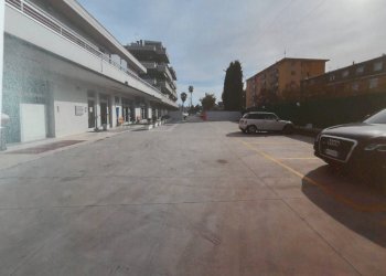 Foto 1 - Box Via Luciani, San Benedetto del Tronto - photo 1