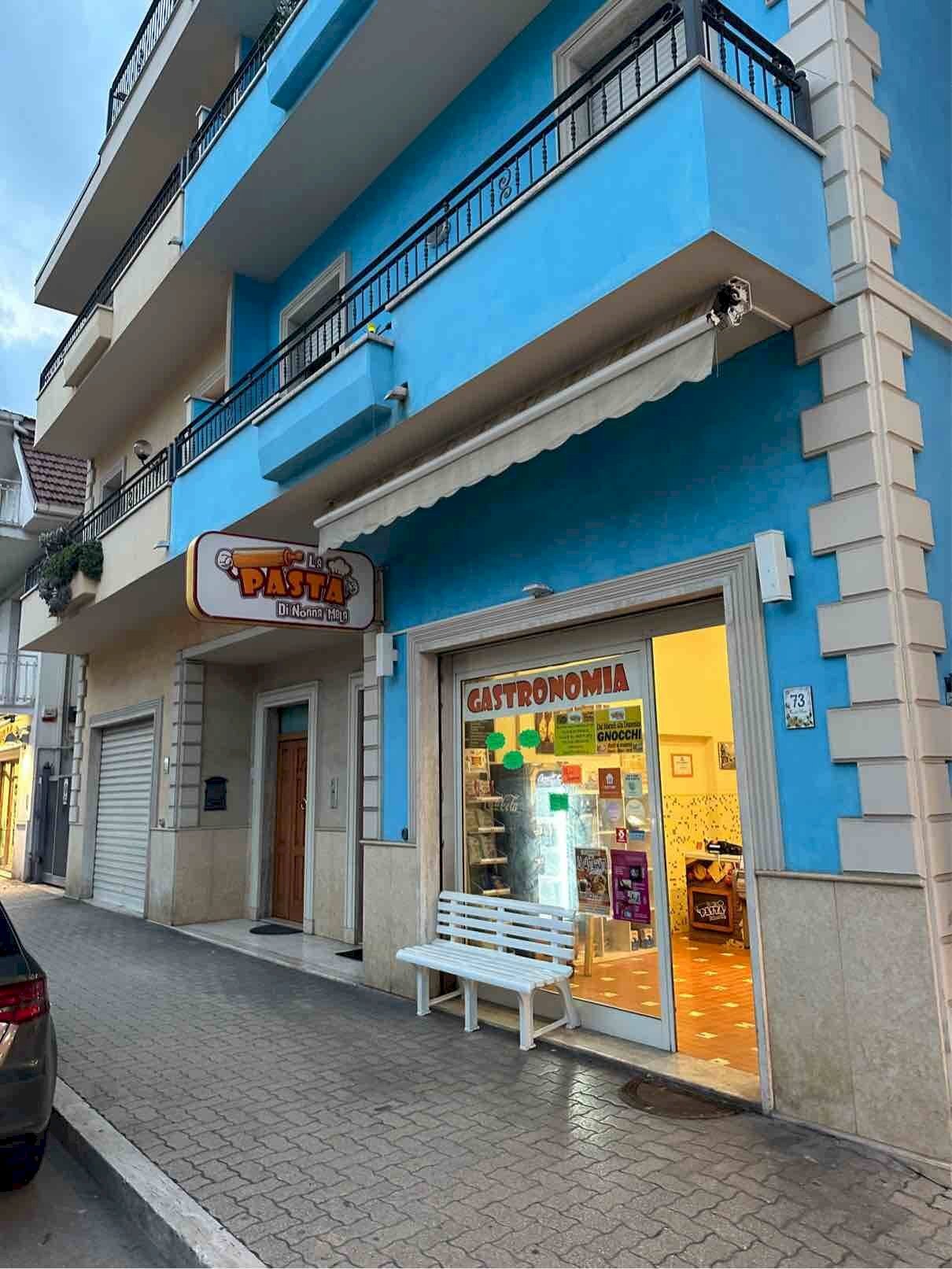 Foto 1 - Attività Commerciale Via del Mare
 
73, San Benedetto del Tronto - foto 1