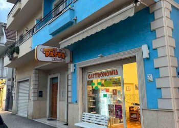 Foto 1 - Commercial Activity Via del Mare
 
73, San Benedetto del Tronto - photo 1