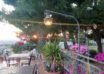 Foto 1 - Attività Commerciale Via Panoramica, Acquaviva Picena - foto 1