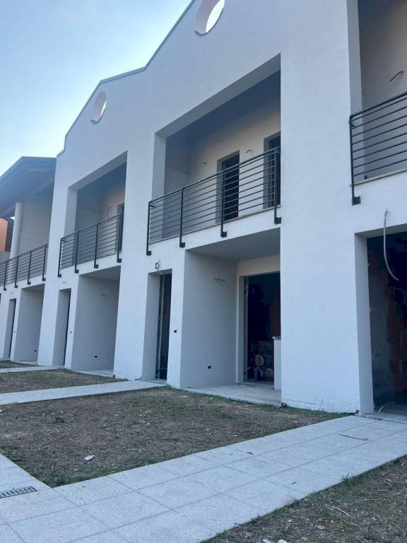 Facciata - Villa a Schiera via San Biagio, Monguzzo - foto 3