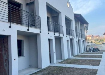 Facciata - Villa a Schiera via San Biagio, Monguzzo - foto 12