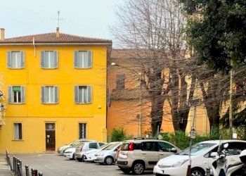 esterno - Box via San Donato, Bologna (zona Massarenti) - foto 10