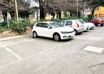 posti auto - Box via San Donato, Bologna (zona Massarenti) - foto 14