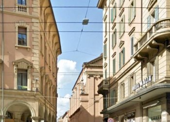 Zona - Cafeteria - Cold Bar via Ugo Bassi, Bologna (neighborhood Centro Storico) - photo 1