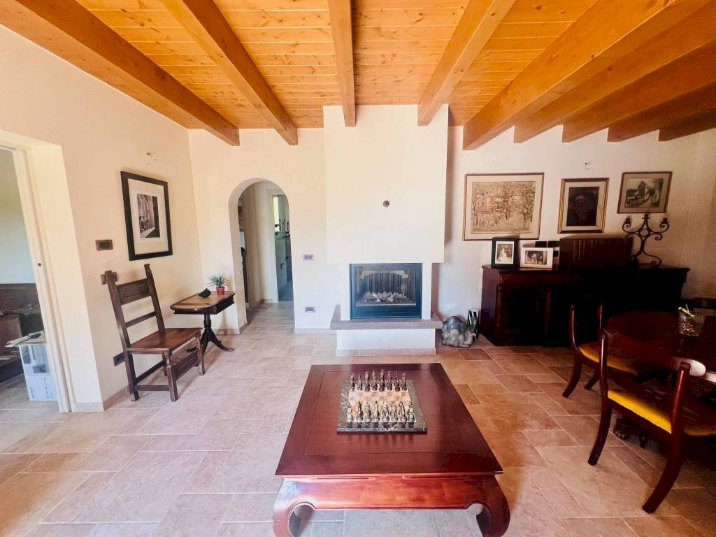 Dettagli - Villa via Fontanelle, Castel d'Aiano - foto 2