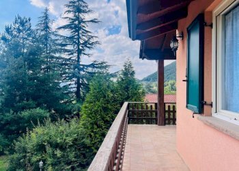 Balcone - Villa via Fontanelle, Castel d'Aiano - foto 14