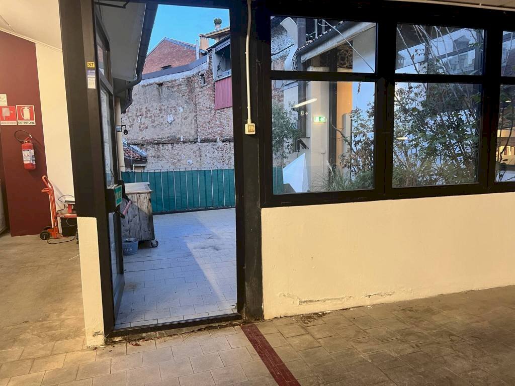 dettagli - Box via Giuseppe Petroni, Bologna (zona San Vitale) - foto 3