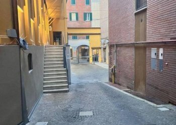 Dettagli - Box via Giuseppe Petroni, Bologna (zona San Vitale) - foto 9