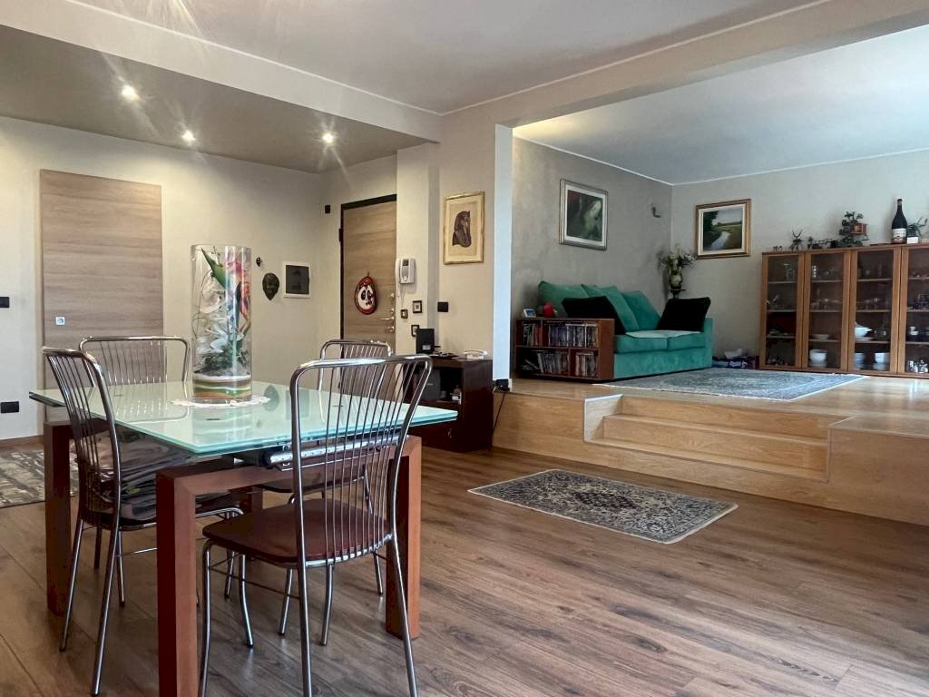 Interno appartamento - Quadrilocale viale Fulvio Testi, 176, Cinisello Balsamo - foto 2