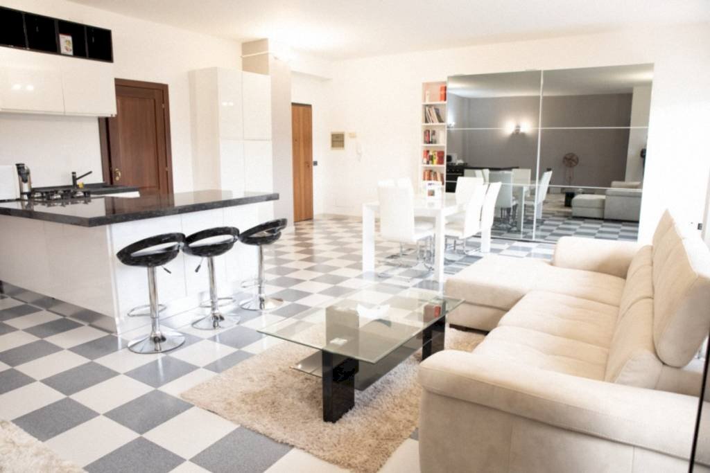 Interno appartamento - Loft via Prunizzedda, Sassari - foto 1