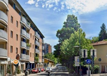 Zona - Box piazza La Veneta, Bologna (zona Massarenti) - foto 4