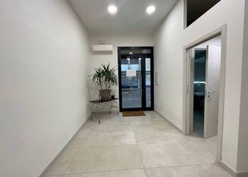 Ingresso - Negozio via Andrea Moretti, Bergamo - foto 25