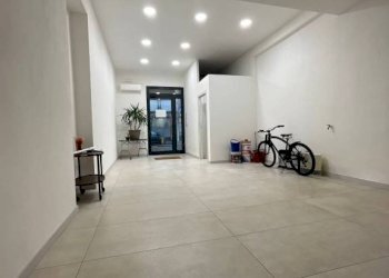 Interno non residenziale - Negozio via Andrea Moretti, Bergamo - foto 44