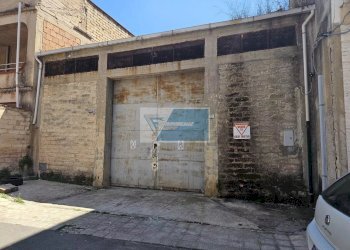 Capannone Via Amerigo Vespucci, Priolo Gargallo - foto 1