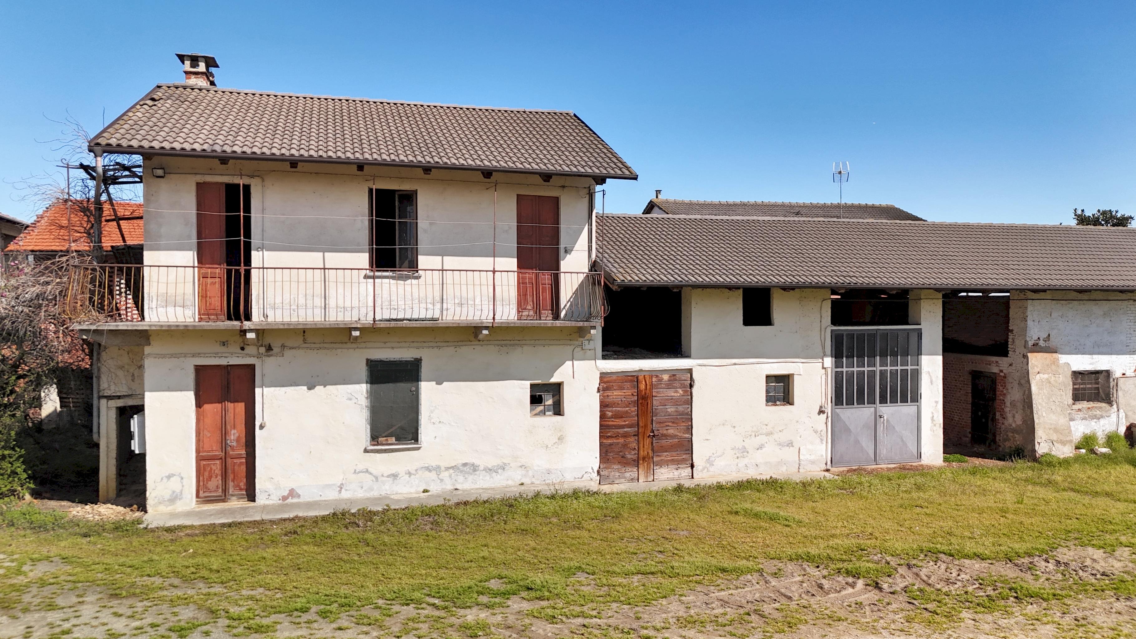 facciata - Farmhouse via cascina bianca, 9, hamlet Crocera, Barge - photo 2