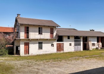 facciata - Farmhouse via cascina bianca, 9, hamlet Crocera, Barge - photo 3