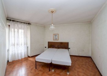Two-room apartment Asso - photo 7