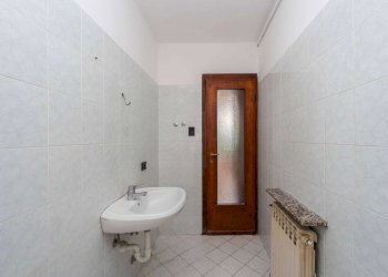 Two-room apartment Asso - photo 17