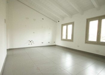 Bilocale Seregno - foto 2