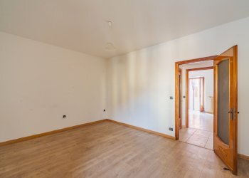 Quadrilocale Via Luigi Cadorna, Busca - foto 13