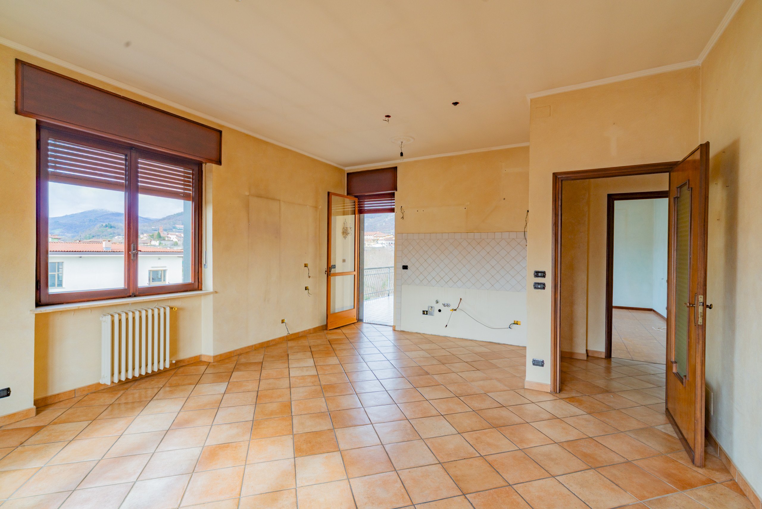 Quadrilocale Via Valentino, Busca - foto 3