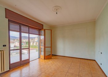 Quadrilocale Via Valentino, Busca - foto 4