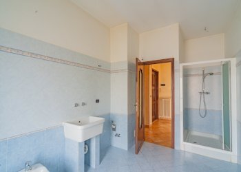 Quadrilocale Via Valentino, Busca - foto 16