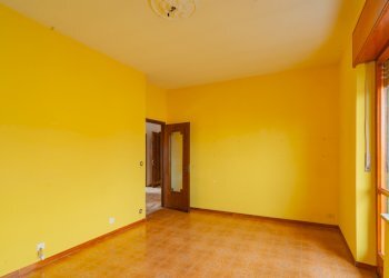 Three-room apartment Via Valentino, Busca - photo 12