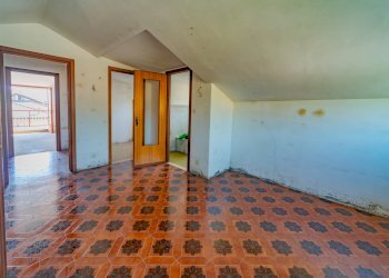 Attic Via Borgo San Dalmazzo, Cervasca - photo 4